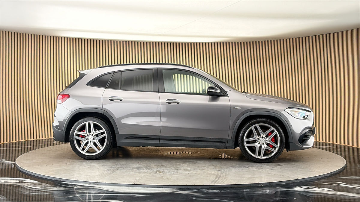 More views of Mercedes-Benz GLA