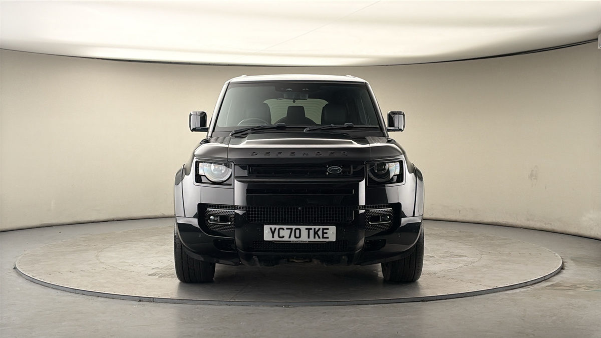 Land Rover Defender 110 Image 3