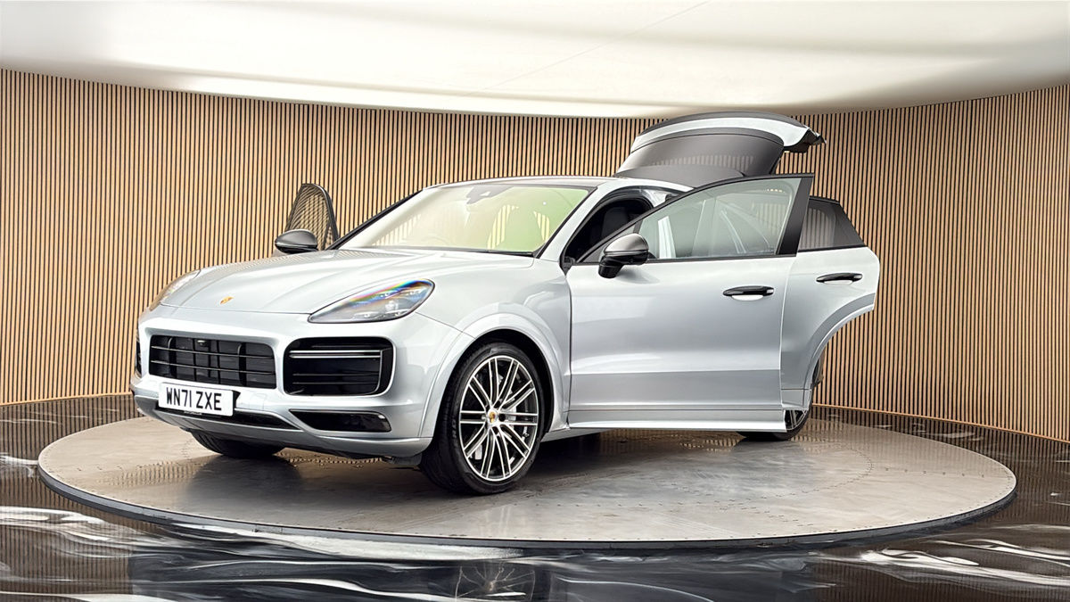 More views of Porsche Cayenne