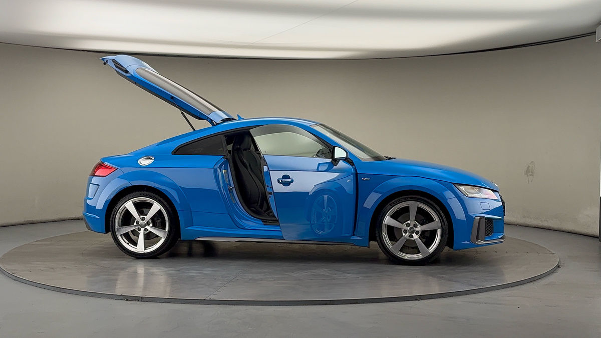 More views of Audi TT