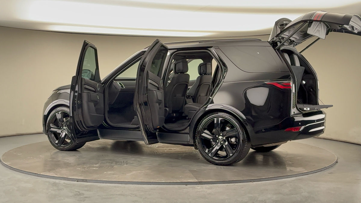 More views of Land Rover Discovery