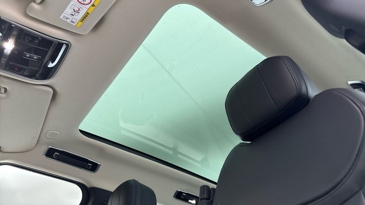 Land Rover Range Rover Image 6