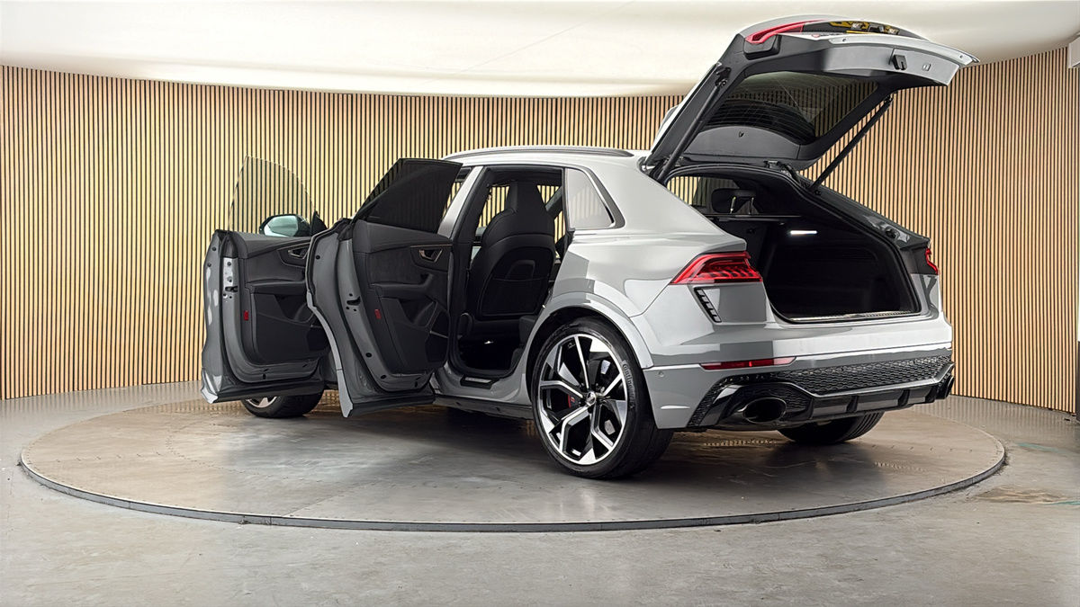 More views of Audi RSQ8