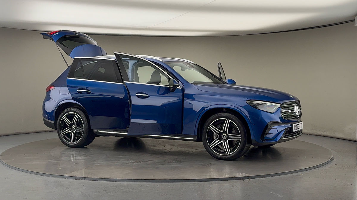 More views of Mercedes-Benz GLC