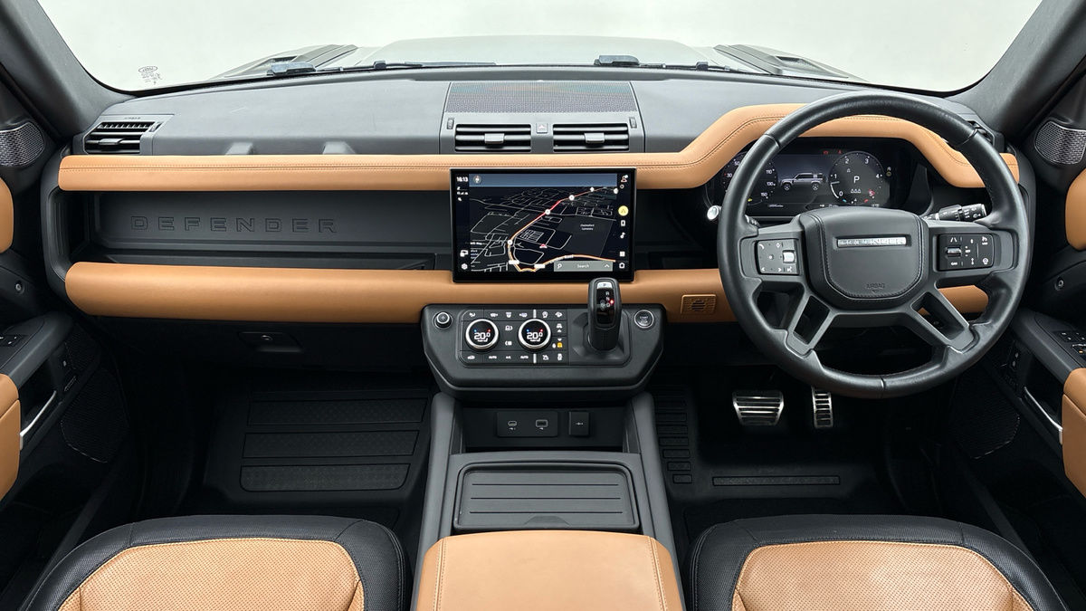 Land Rover Defender 110 Urban Image 12