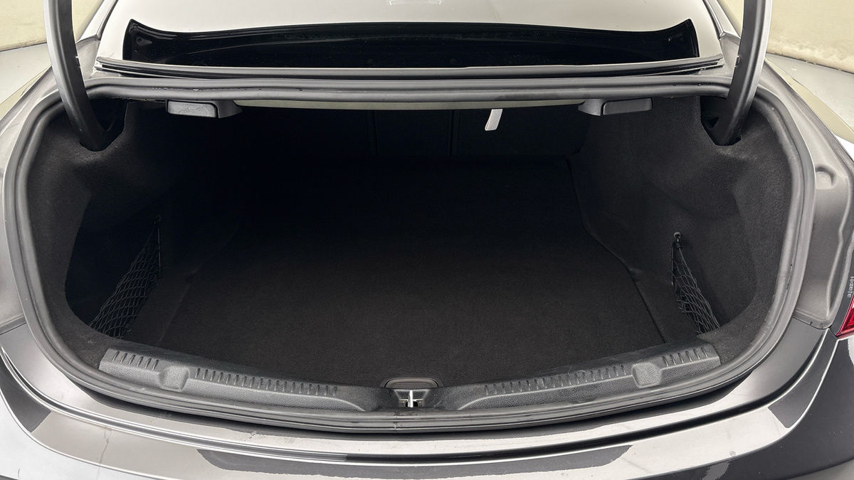 Mercedes-Benz E Class Image 11