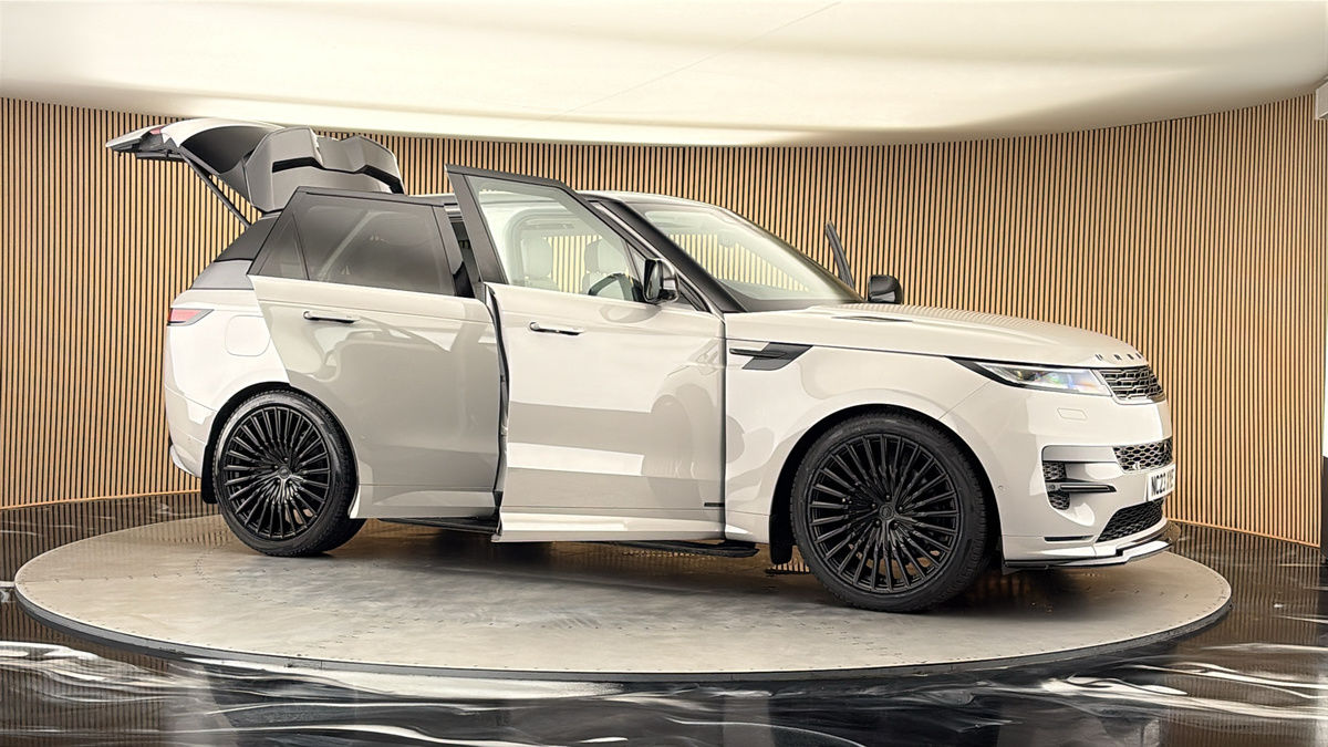 More views of Land Rover Range Rover Sport