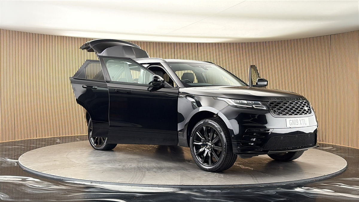 More views of Land Rover Range Rover Velar