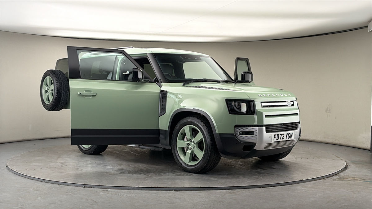 More views of Land Rover Defender 90