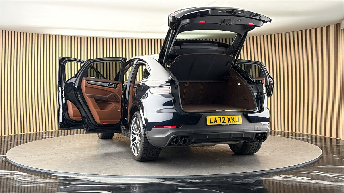 More views of Porsche Cayenne