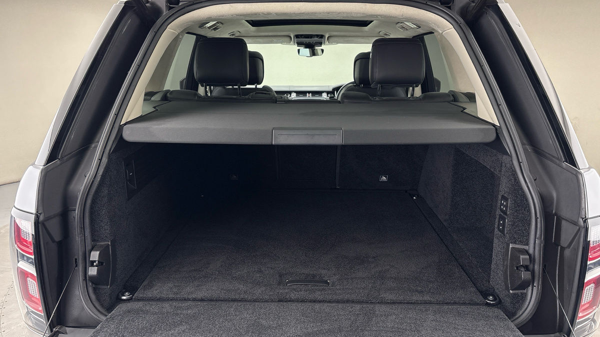 Land Rover Range Rover Image 11