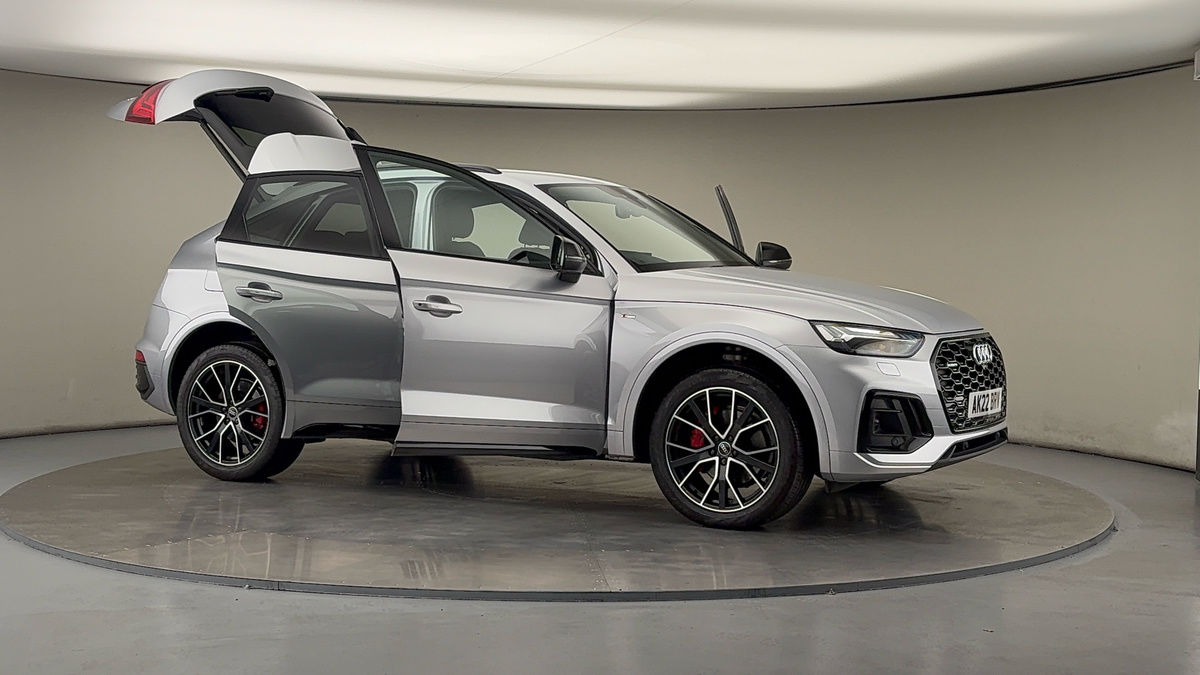 More views of Audi Q5