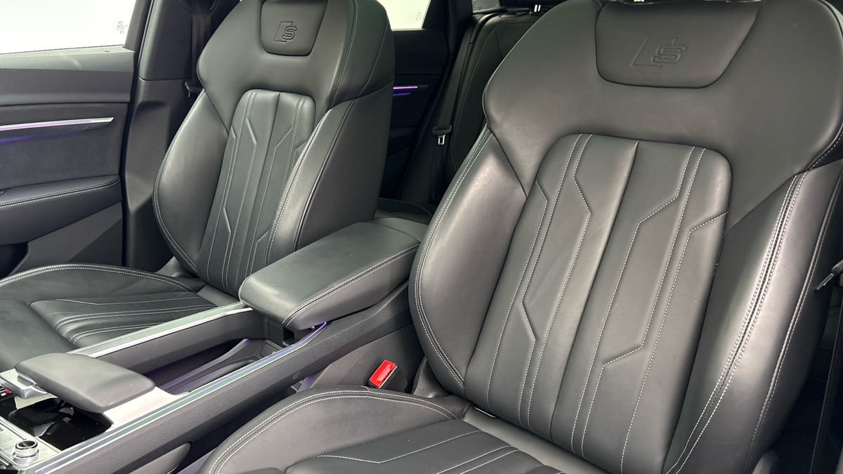 Audi Q8 e-tron Image 7