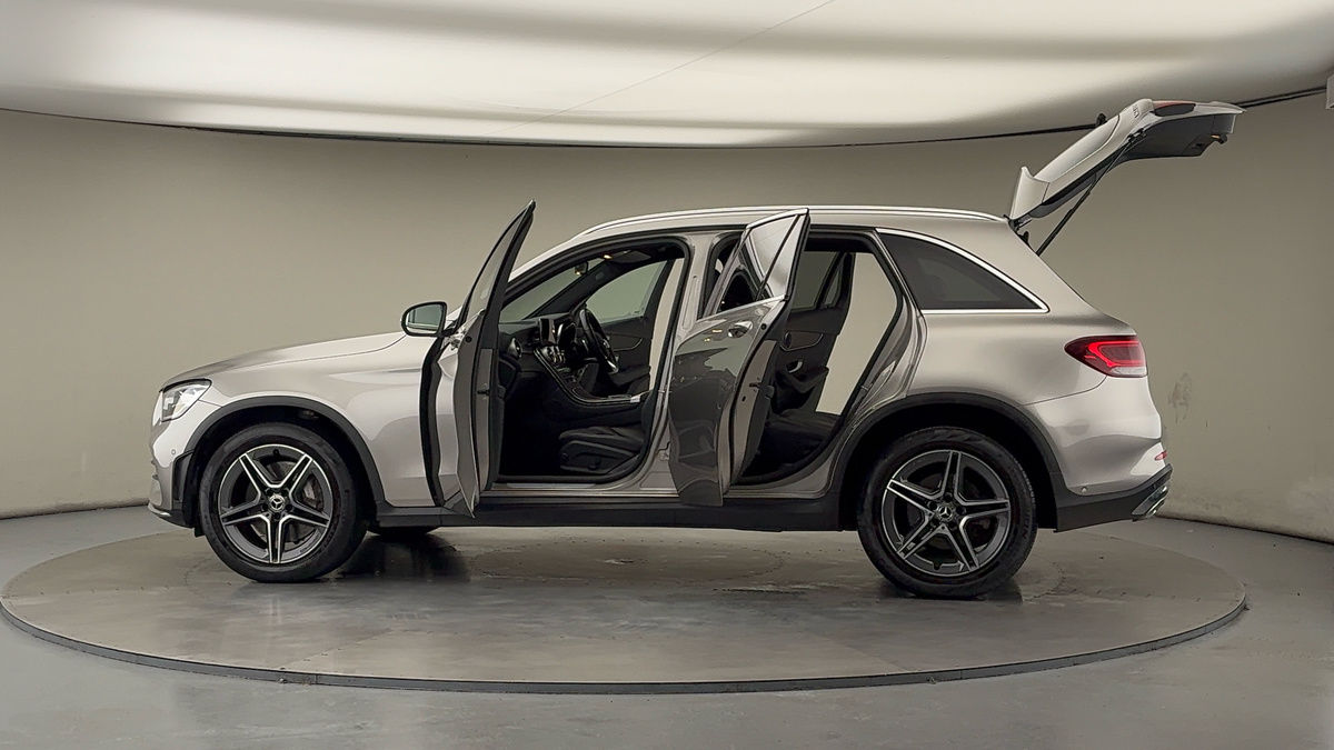 More views of Mercedes-Benz GLC