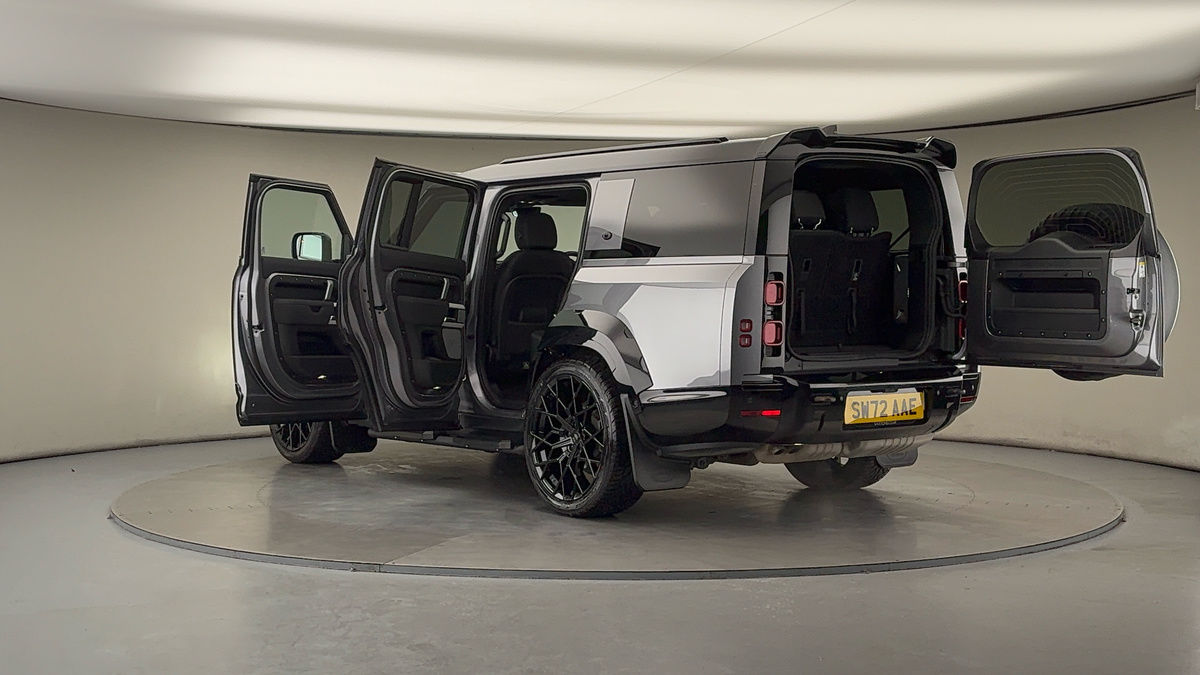 More views of Land Rover Defender 130