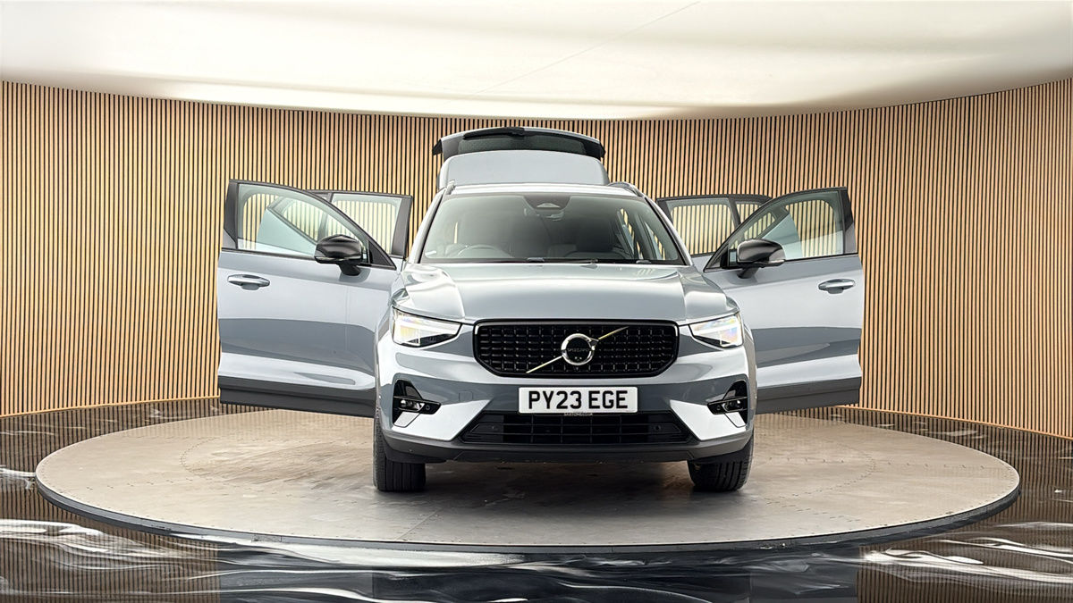More views of Volvo XC40