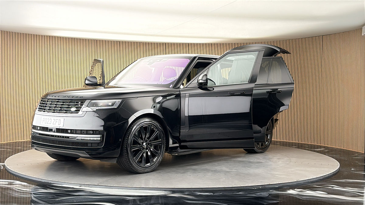 More views of Land Rover Range Rover