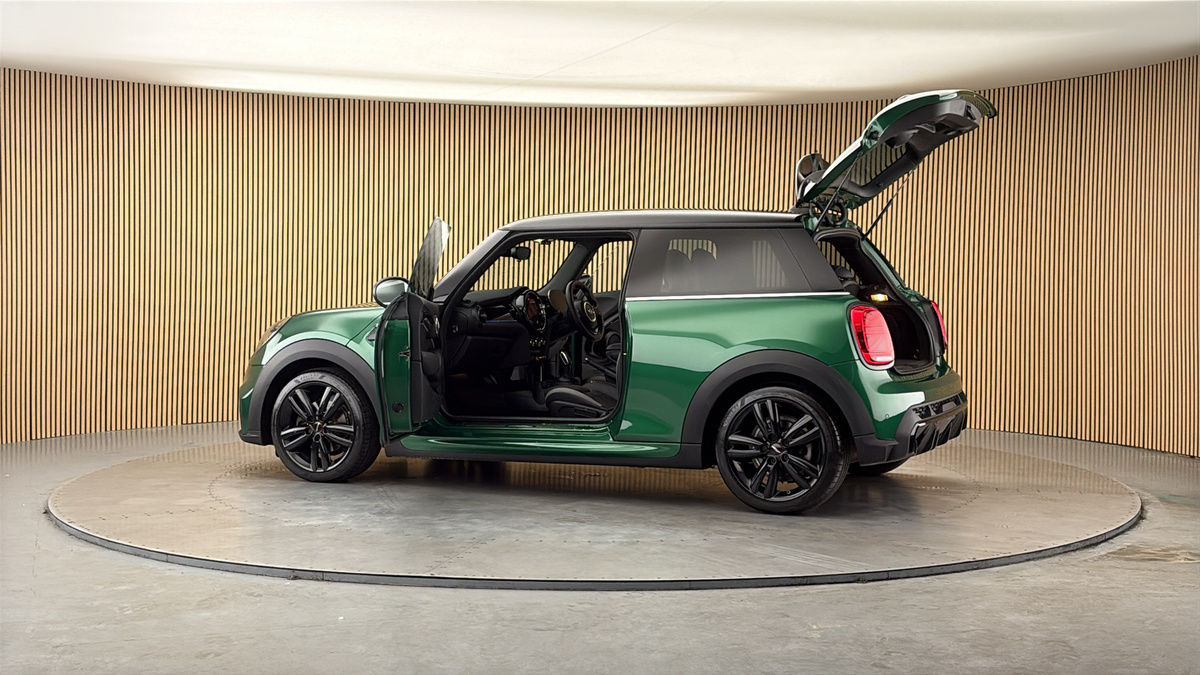 More views of MINI Hatch