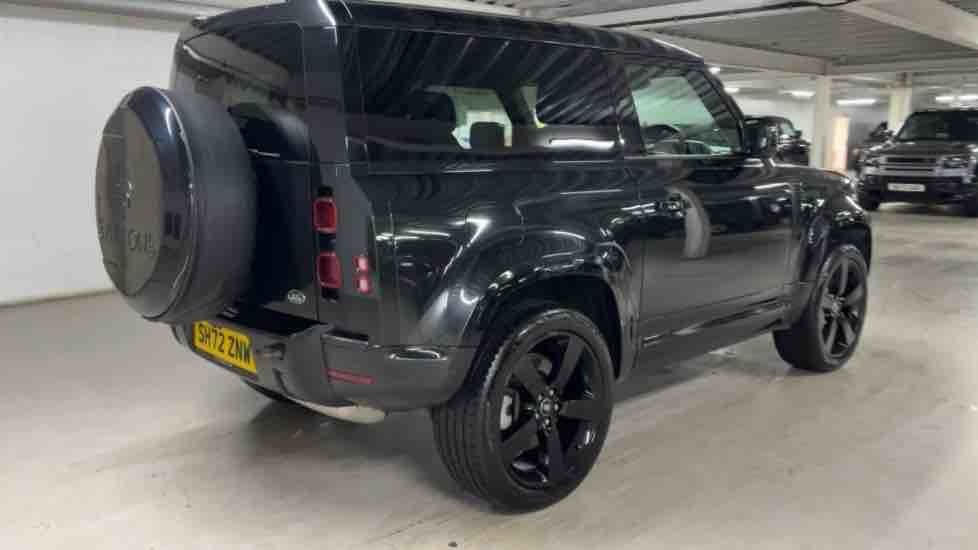 More views of Land Rover Defender 90