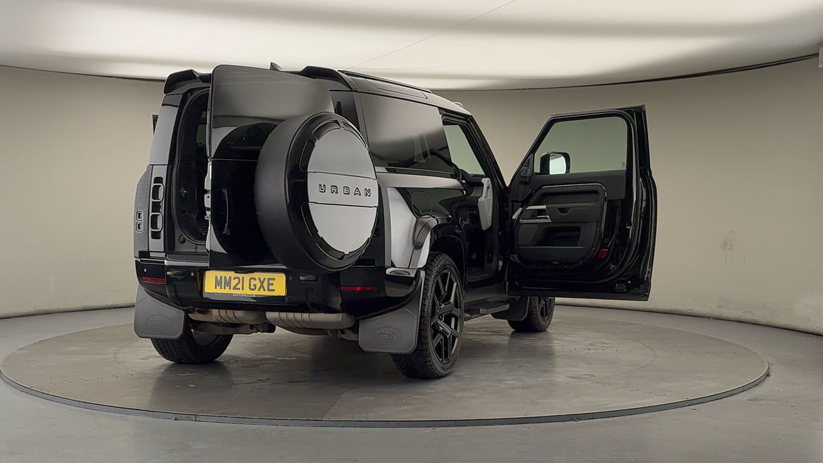 More views of Land Rover Defender 90