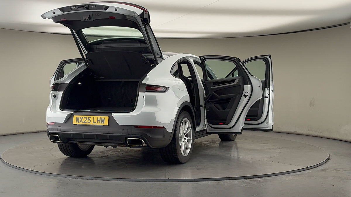 More views of Porsche Cayenne