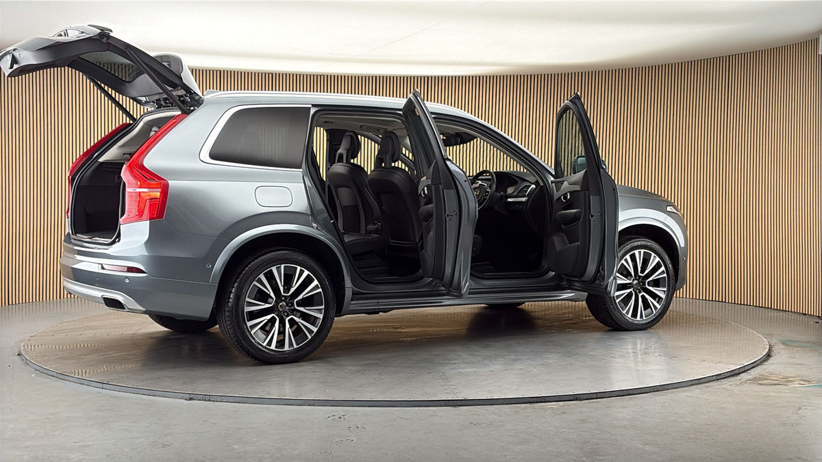 More views of Volvo XC90