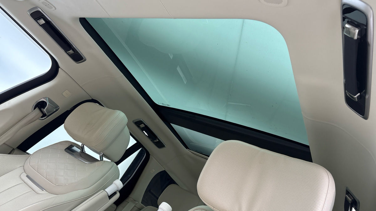 Land Rover Range Rover Image 6