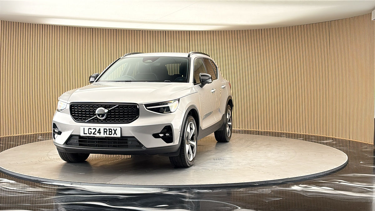 More views of Volvo XC40
