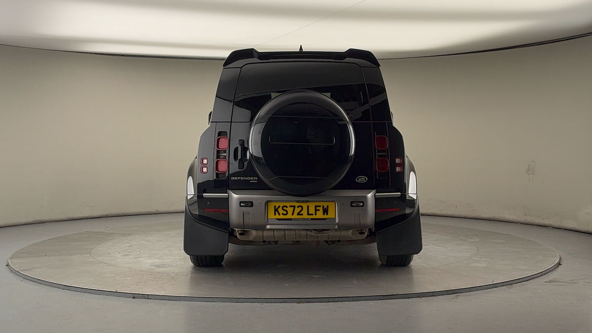 Land Rover Defender 110 Image 4