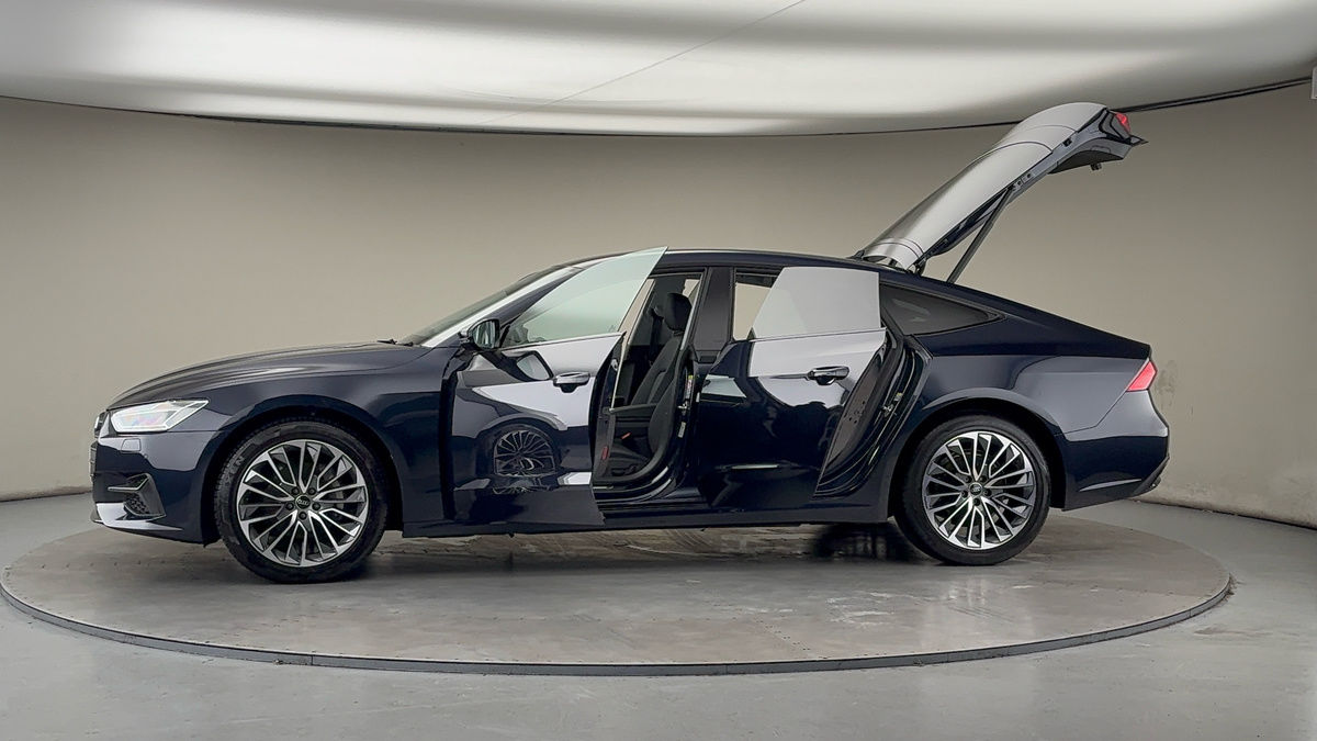 More views of Audi A7