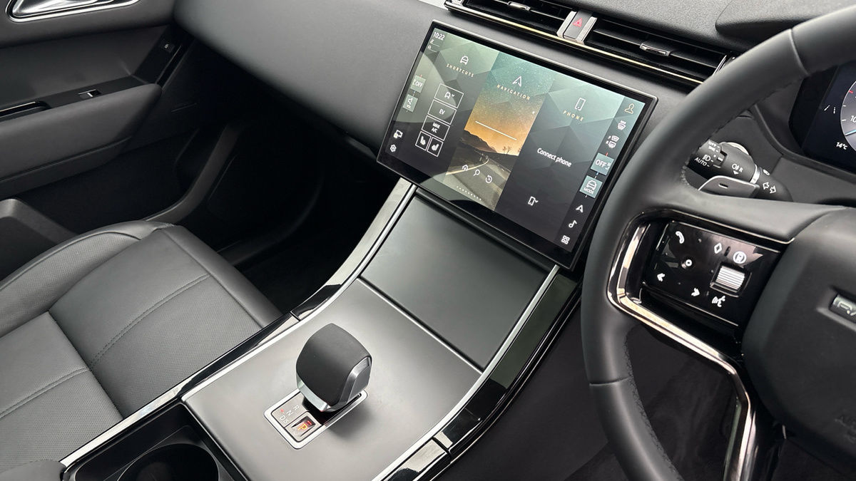 Land Rover Range Rover Velar Image 18