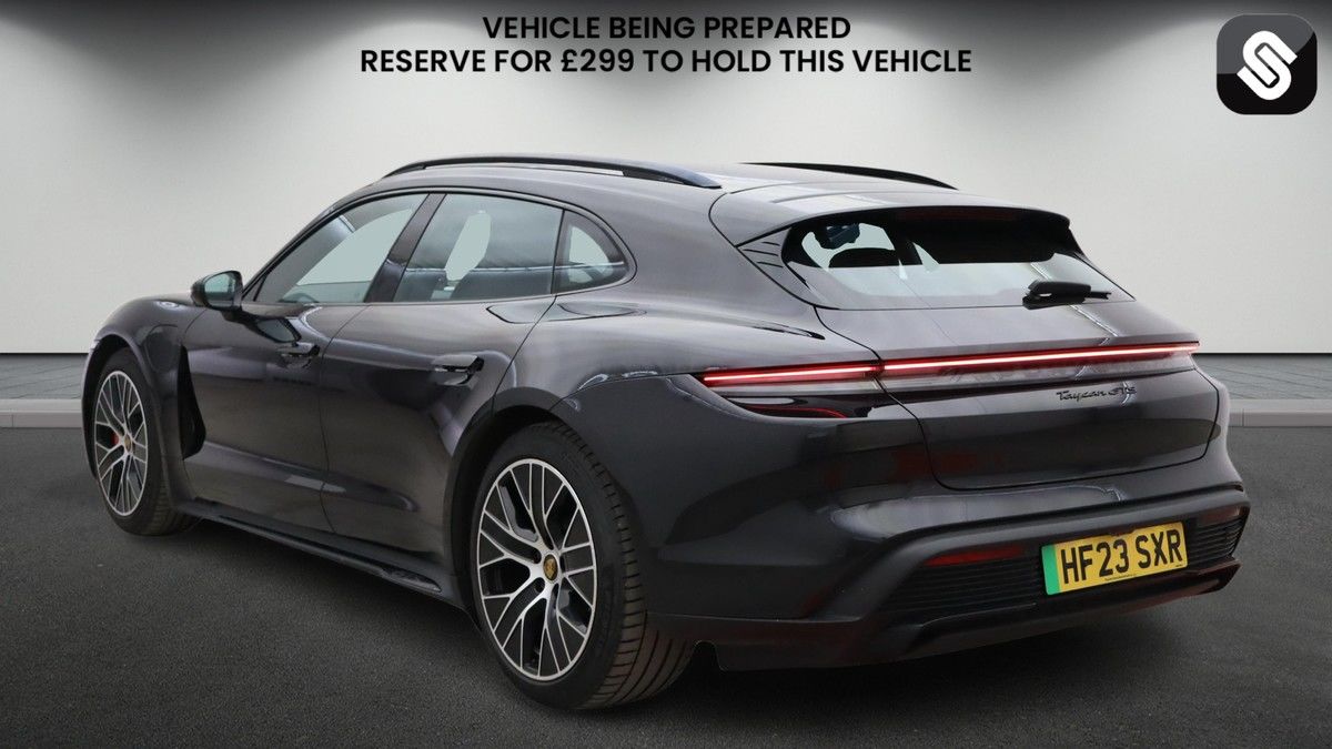 Porsche Taycan Image 3