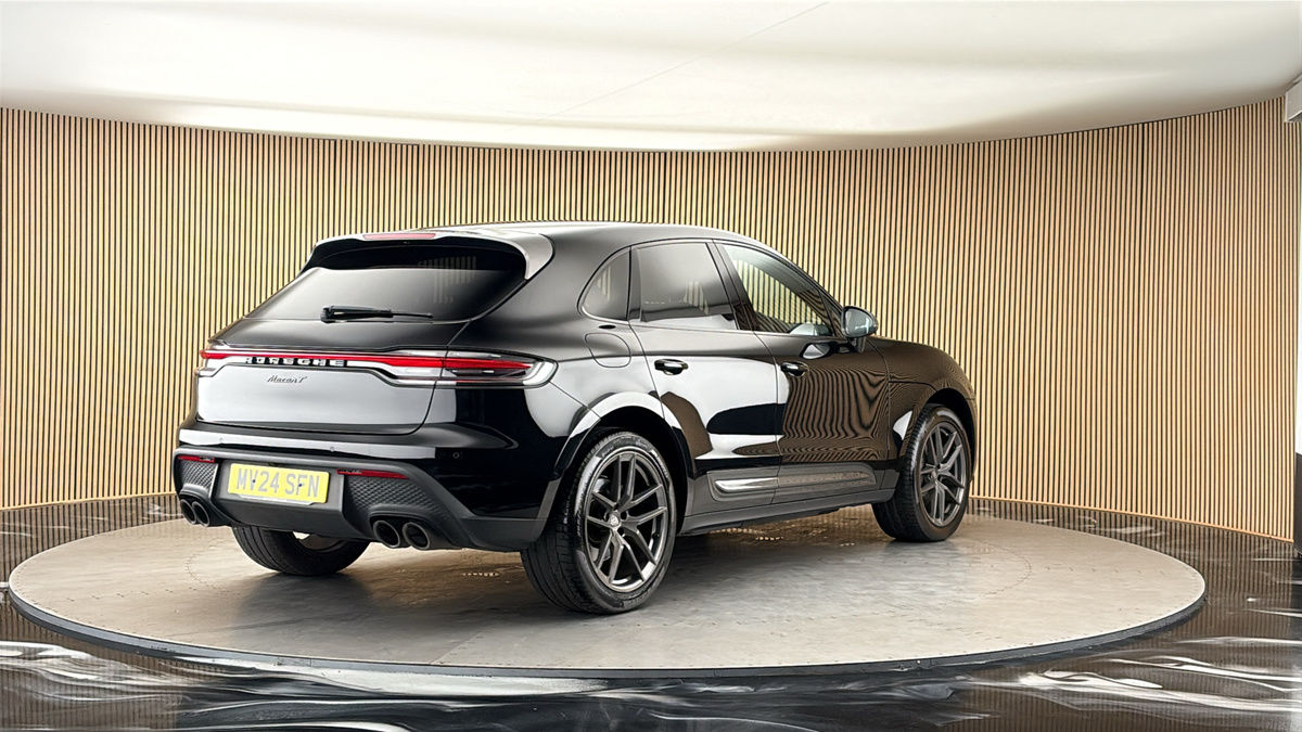 More views of Porsche Macan