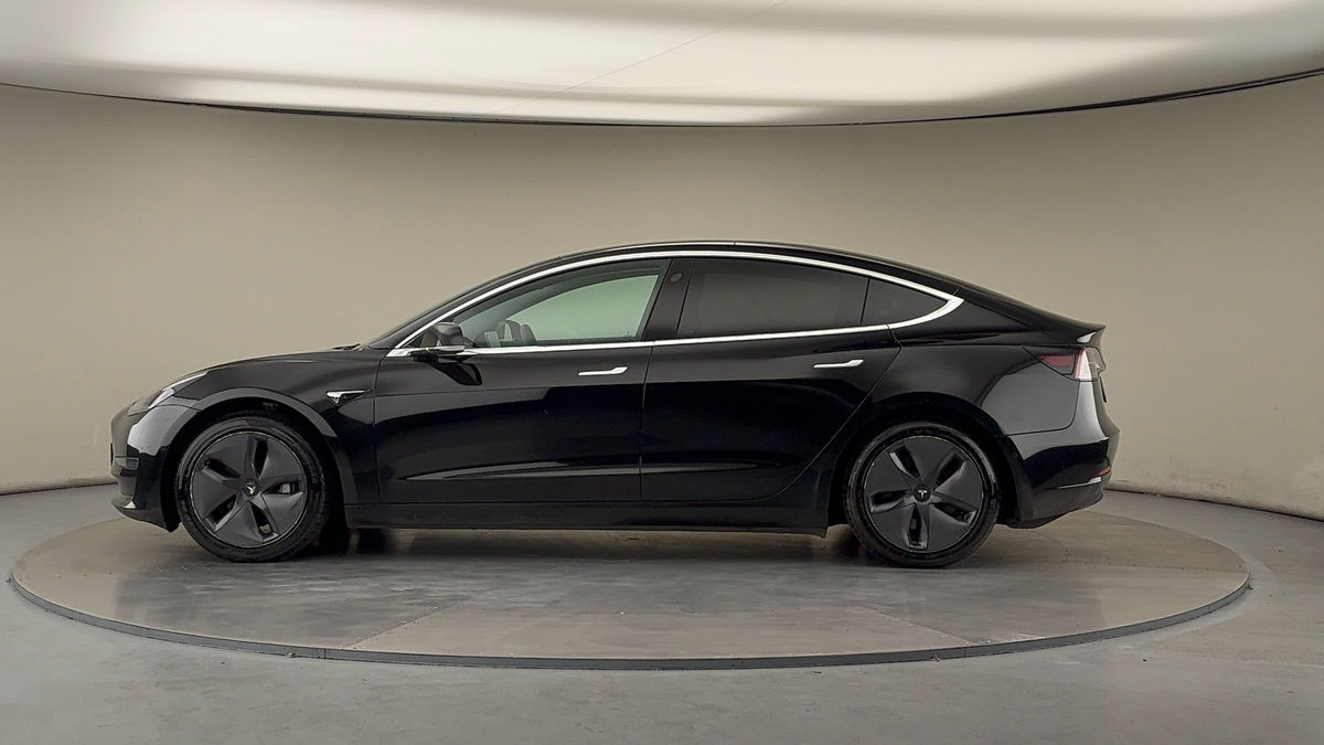 Tesla Model 3 Image 15