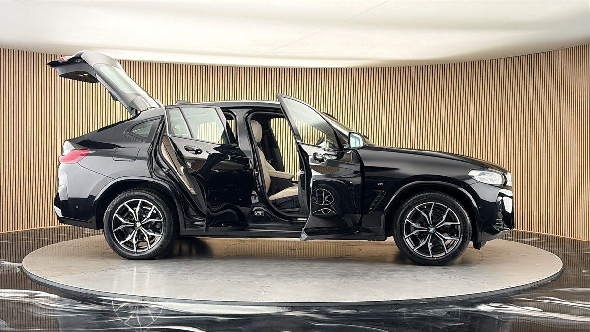 More views of BMW X4