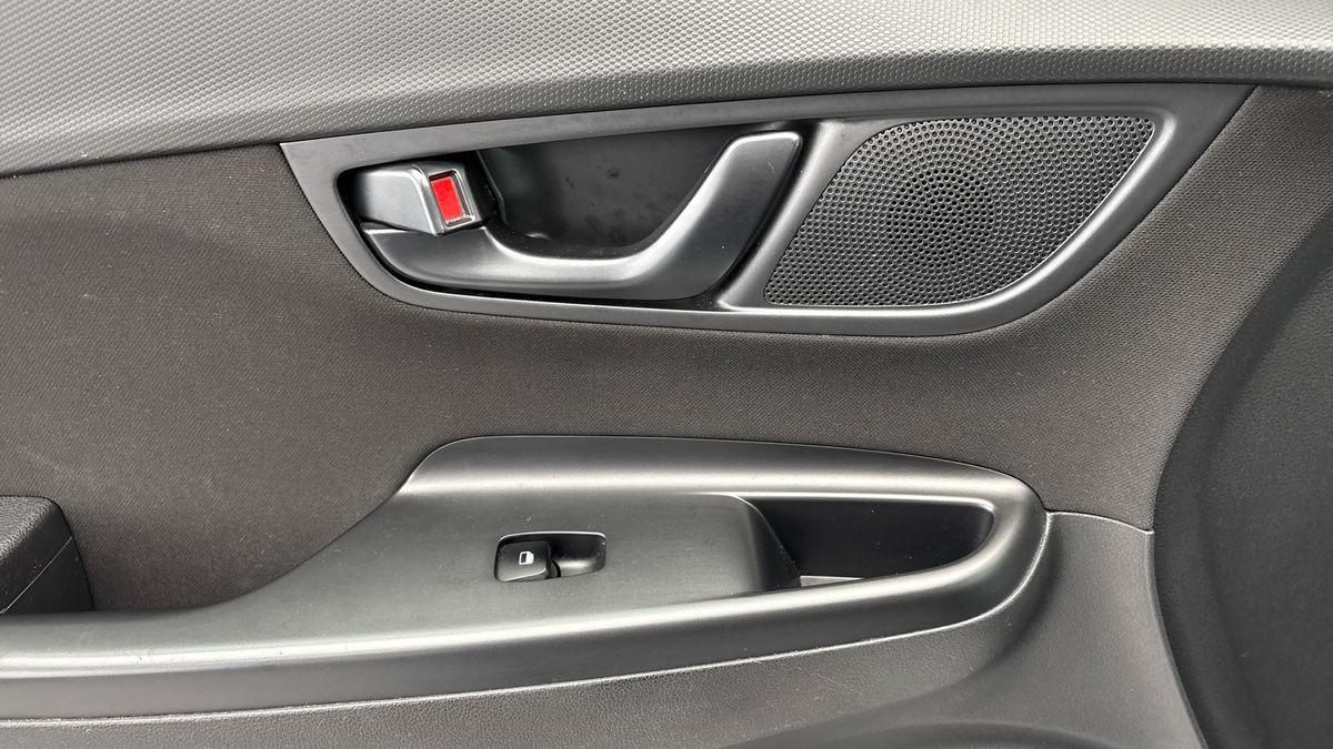 More views of Hyundai KONA