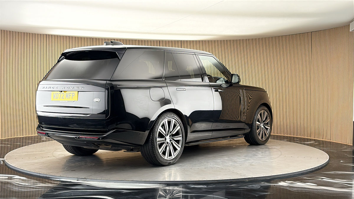 More views of Land Rover Range Rover
