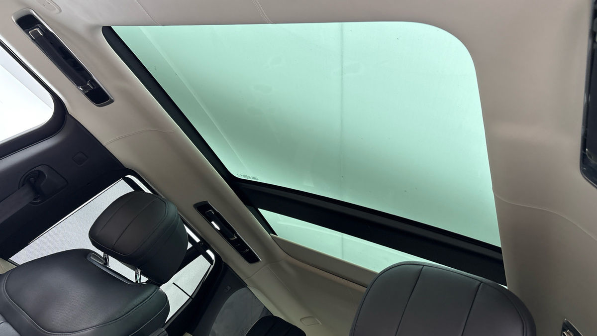 Land Rover Range Rover Image 6