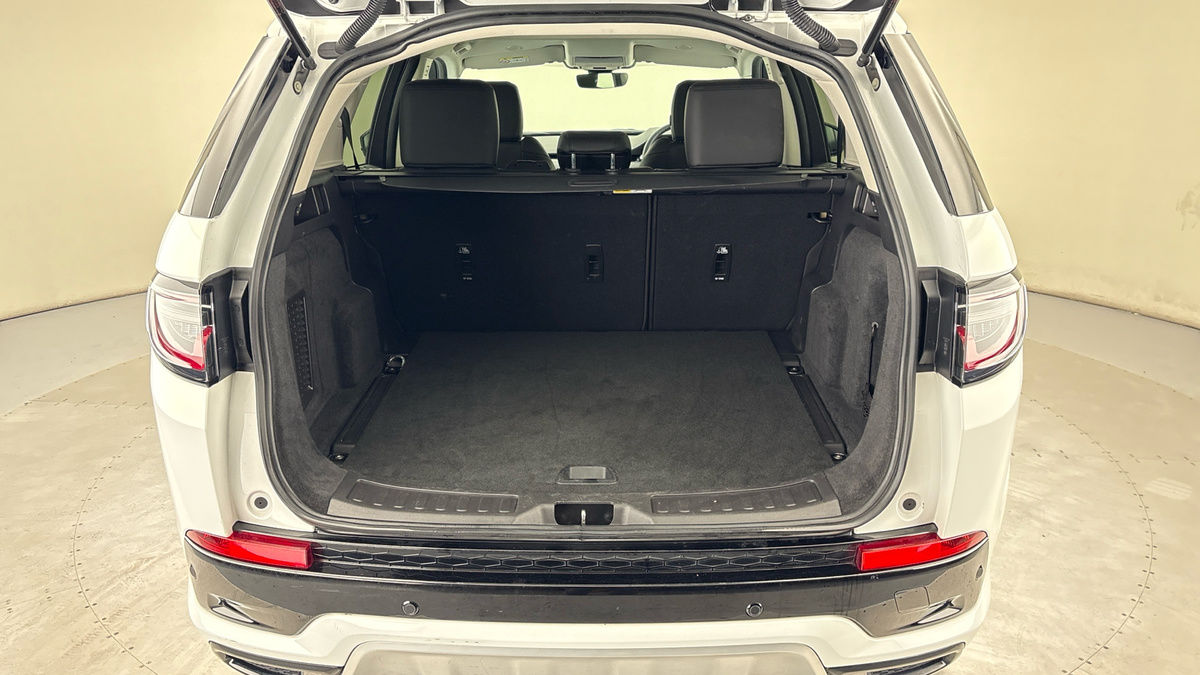 Land Rover Discovery Sport Image 11