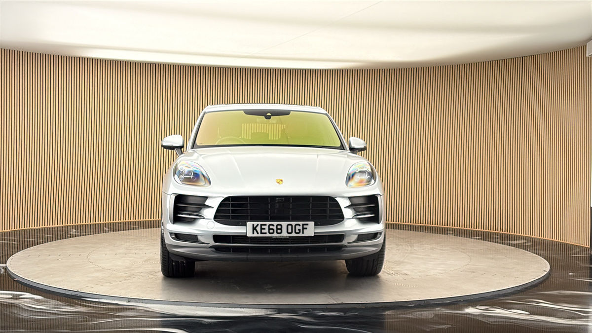 More views of Porsche Macan