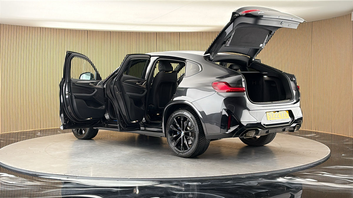 More views of BMW X4