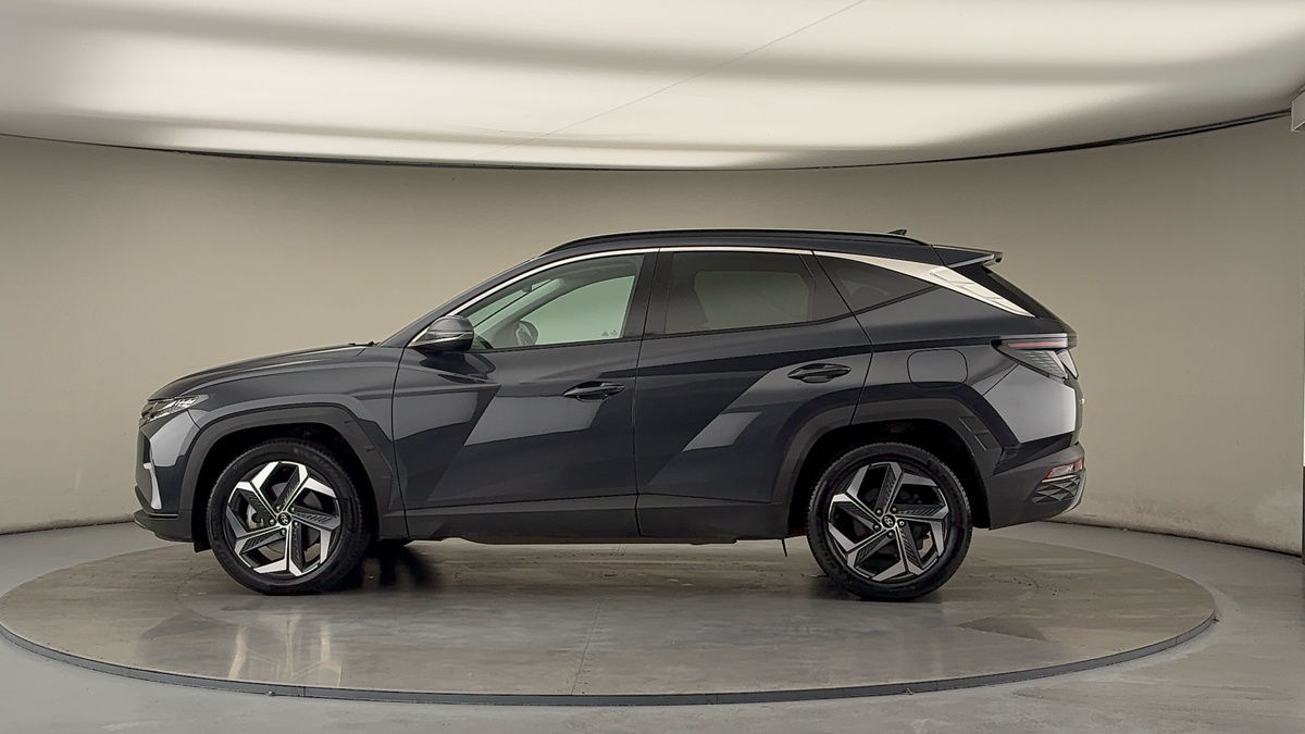 More views of Hyundai TUCSON