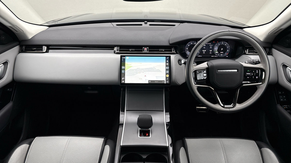 Land Rover Range Rover Velar Image 12
