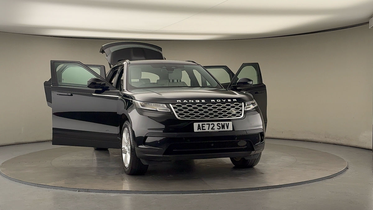 More views of Land Rover Range Rover Velar