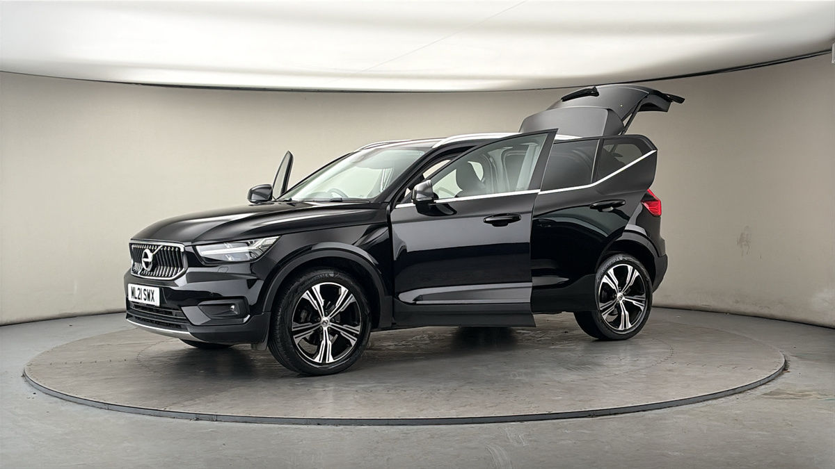 More views of Volvo XC40