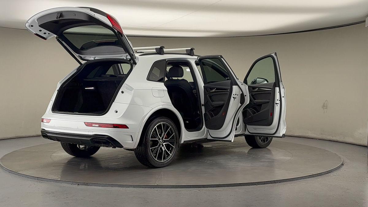 More views of Audi Q5