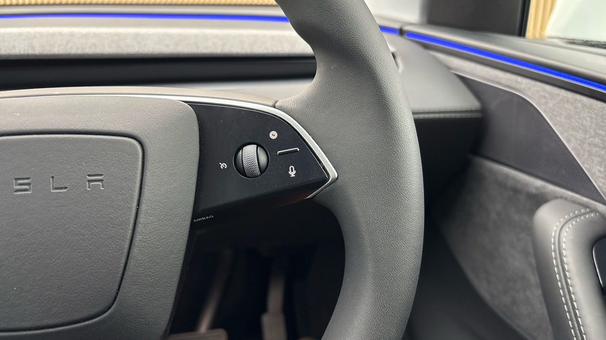 Tesla Model Y Image 14