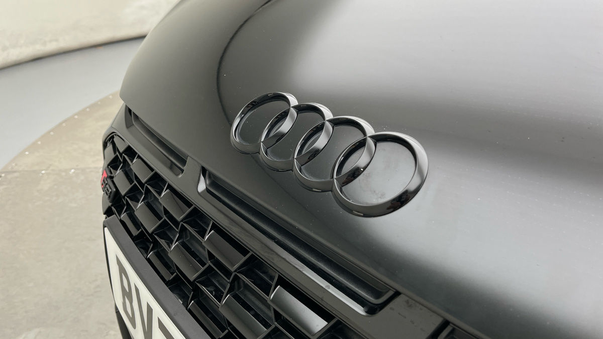 Audi R8 Image 24