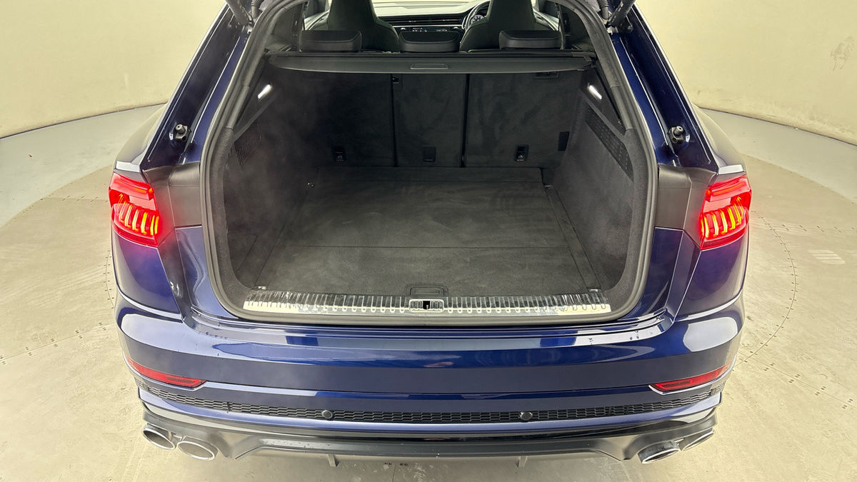 Audi SQ8 Image 11