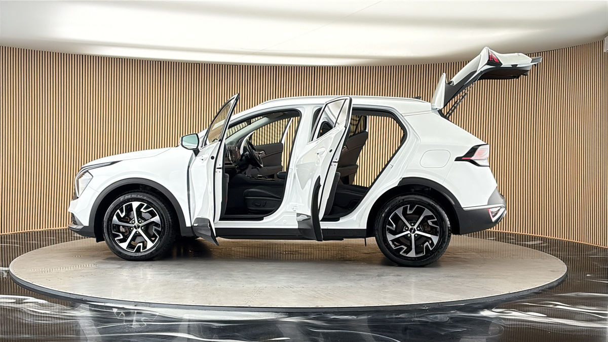 More views of Kia Sportage